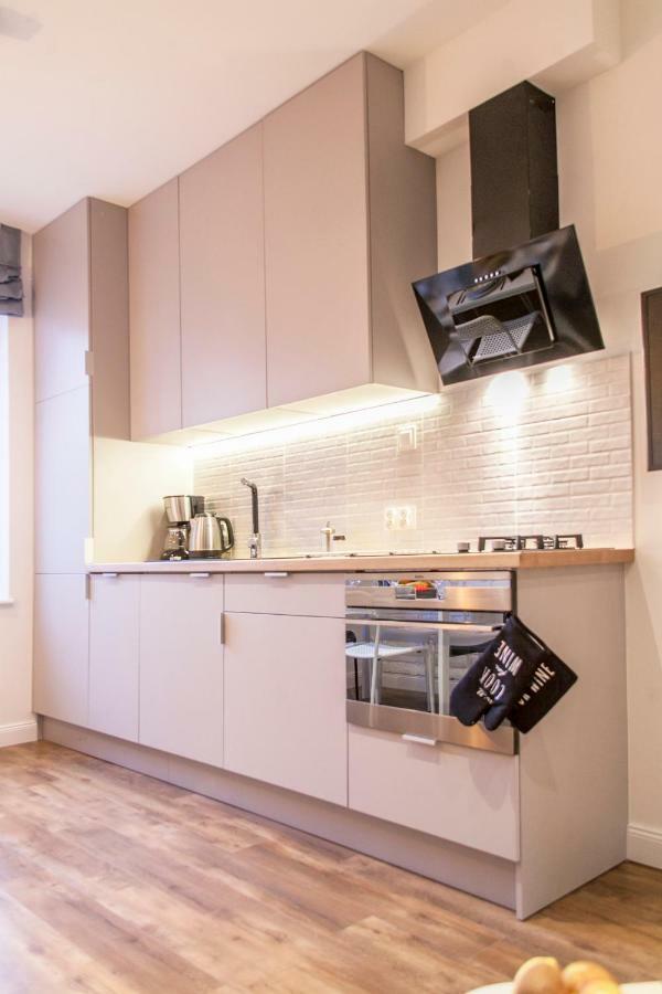 Family Luxury Comfort Old Town Apartament, 1-8, 2 Sypialnie I Salon, Parking W Cenie Гданьск Экстерьер фото