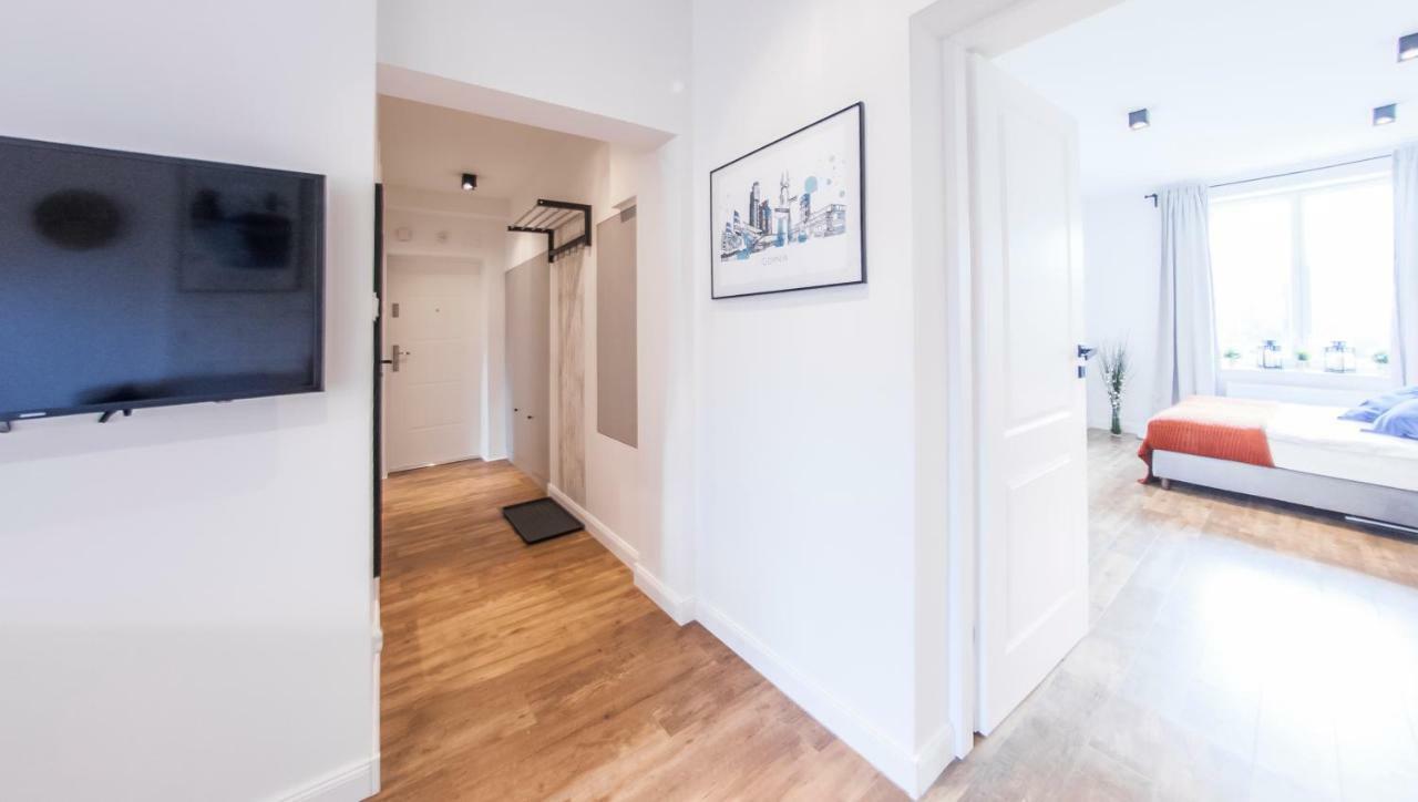Family Luxury Comfort Old Town Apartament, 1-8, 2 Sypialnie I Salon, Parking W Cenie Гданьск Экстерьер фото