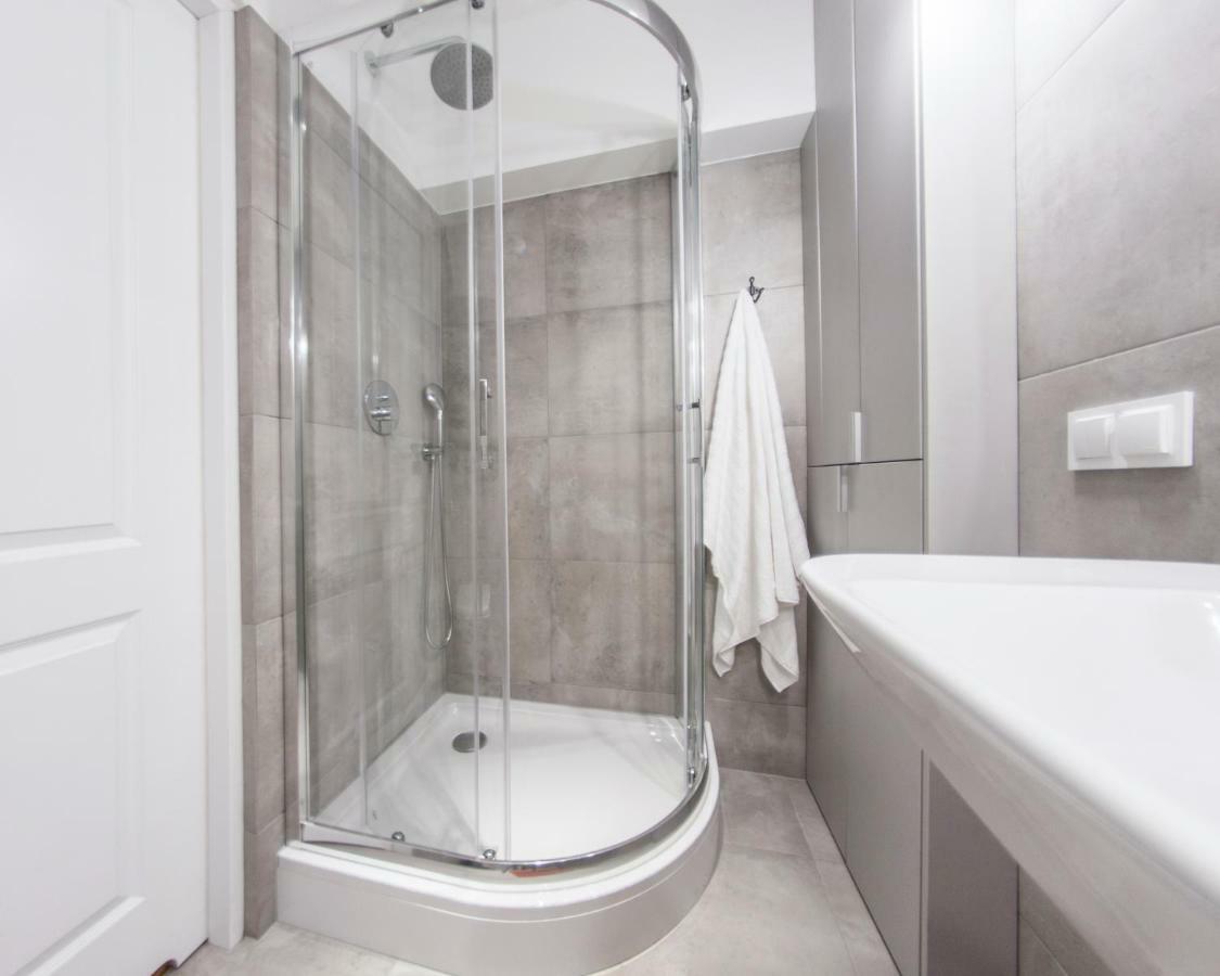 Family Luxury Comfort Old Town Apartament, 1-8, 2 Sypialnie I Salon, Parking W Cenie Гданьск Экстерьер фото