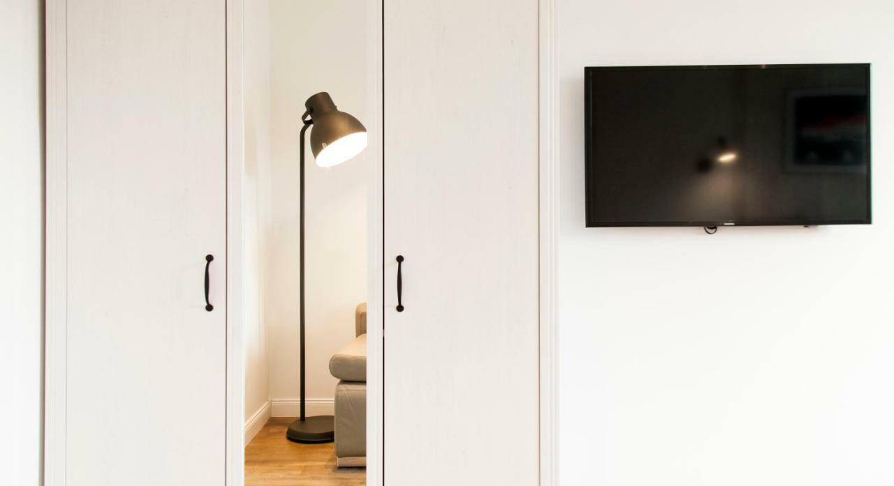 Family Luxury Comfort Old Town Apartament, 1-8, 2 Sypialnie I Salon, Parking W Cenie Гданьск Экстерьер фото