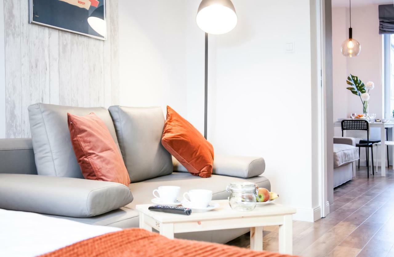 Family Luxury Comfort Old Town Apartament, 1-8, 2 Sypialnie I Salon, Parking W Cenie Гданьск Экстерьер фото